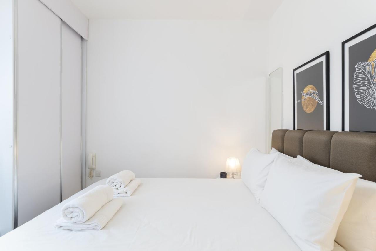 Quiet Hideaway & Terrace Near Beach By Feelhome Tel Aviv Esterno foto