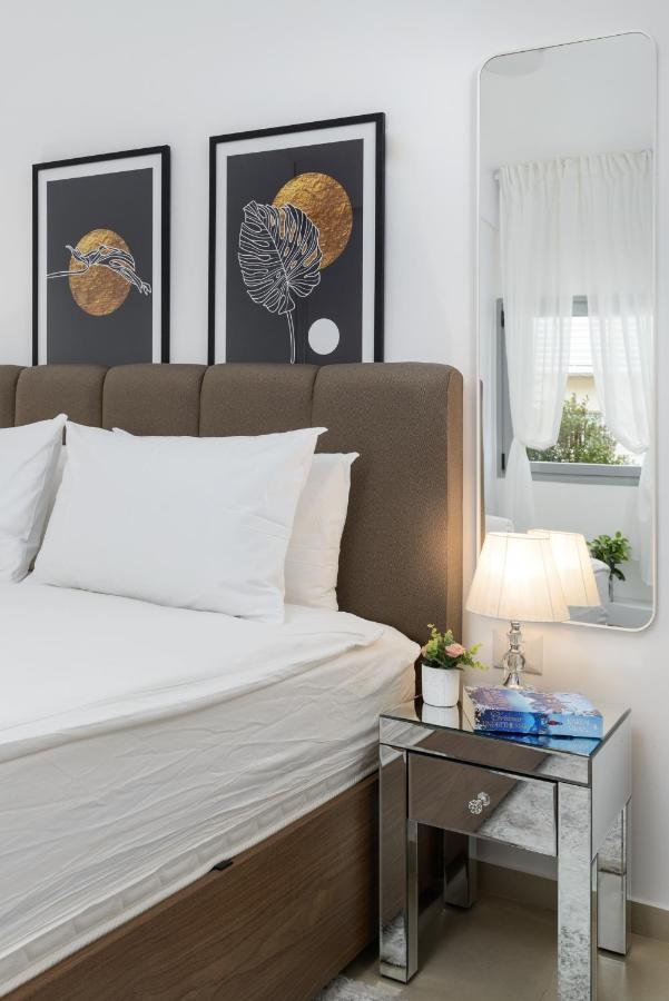 Quiet Hideaway & Terrace Near Beach By Feelhome Tel Aviv Esterno foto