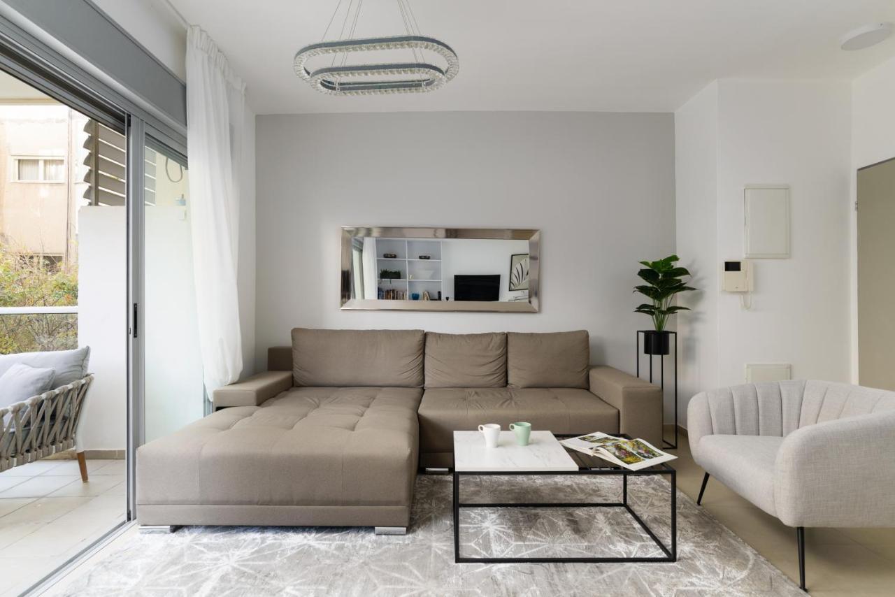 Quiet Hideaway & Terrace Near Beach By Feelhome Tel Aviv Esterno foto